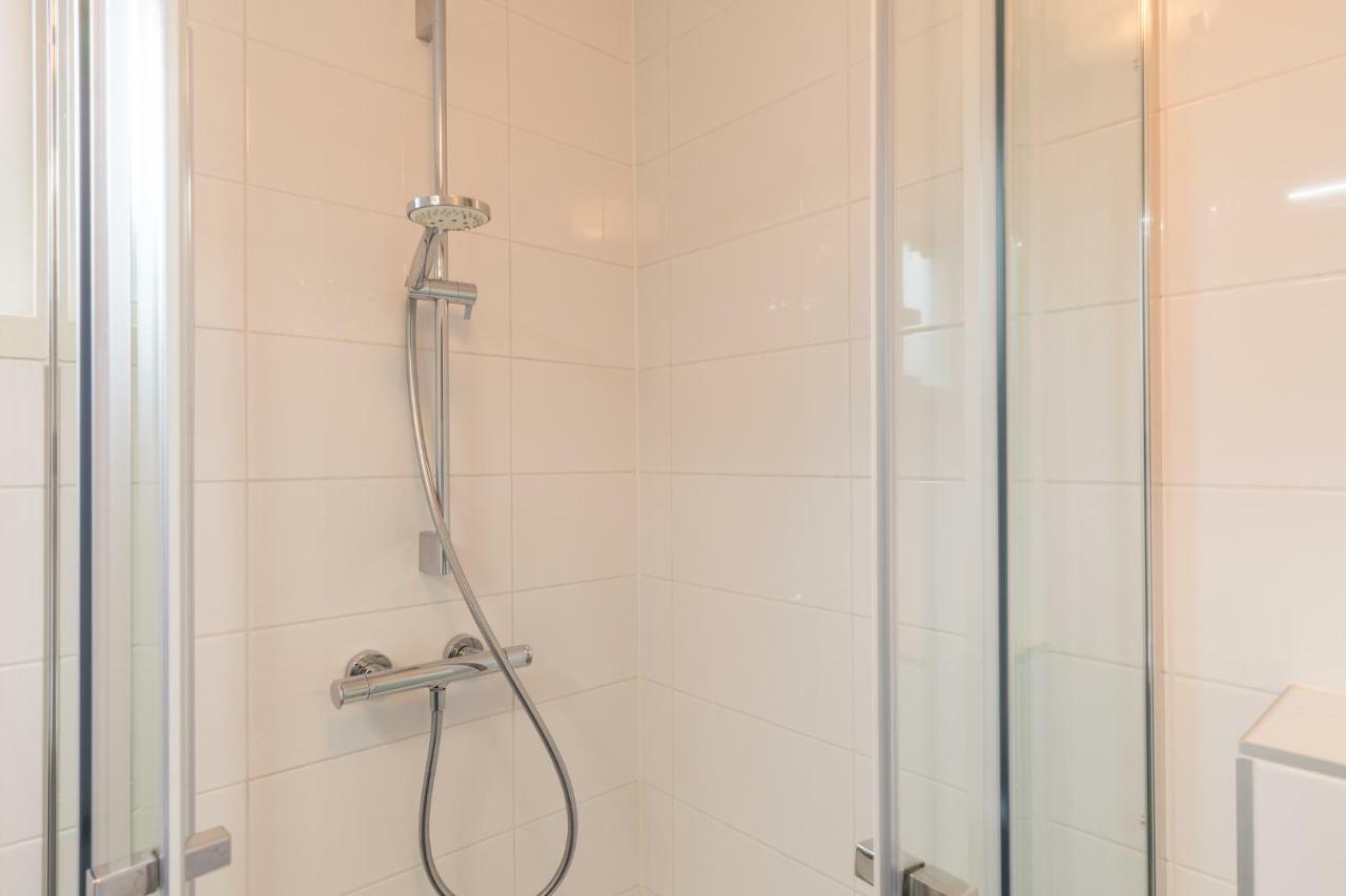 Appartement De Vrijbuiter, Resort Amelander Kaap Холлум Экстерьер фото